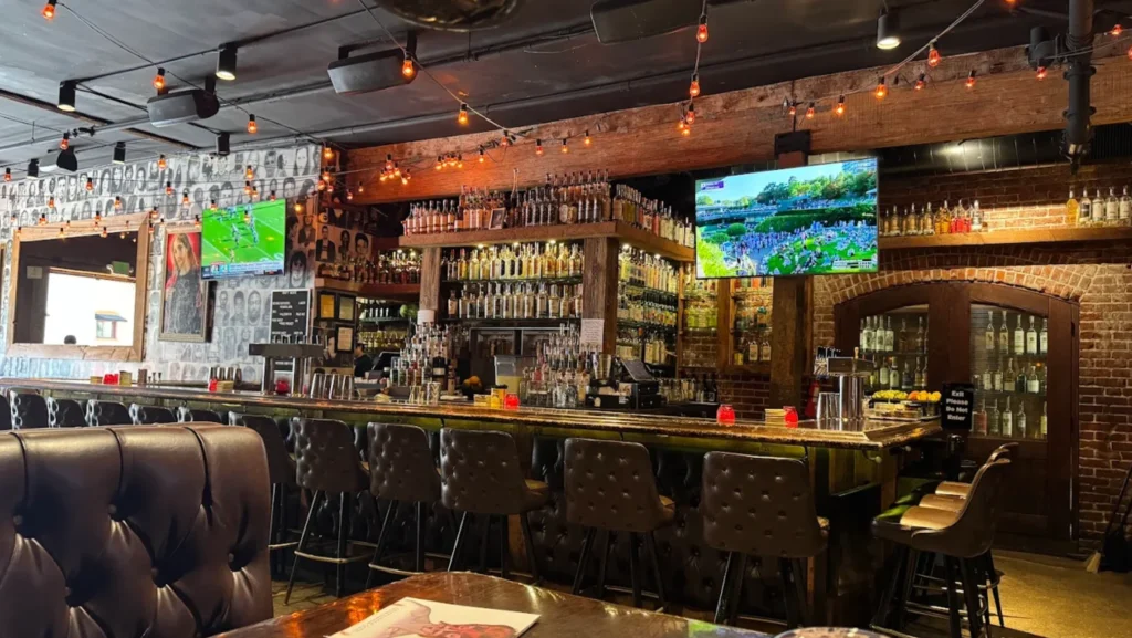 La Puerta Restaurant