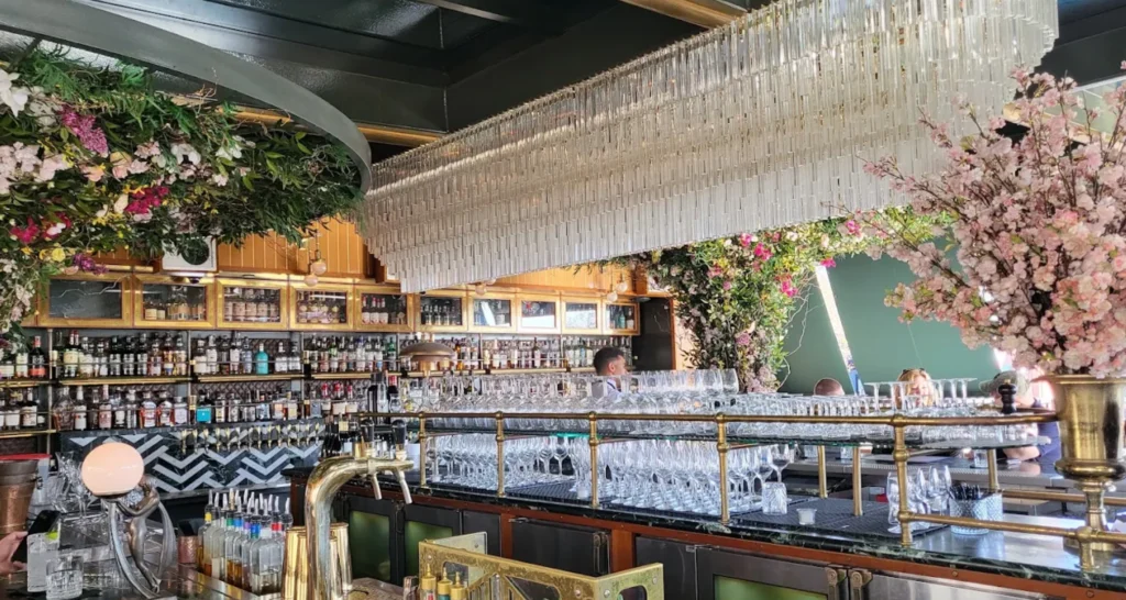 Born and Raised Restaurant